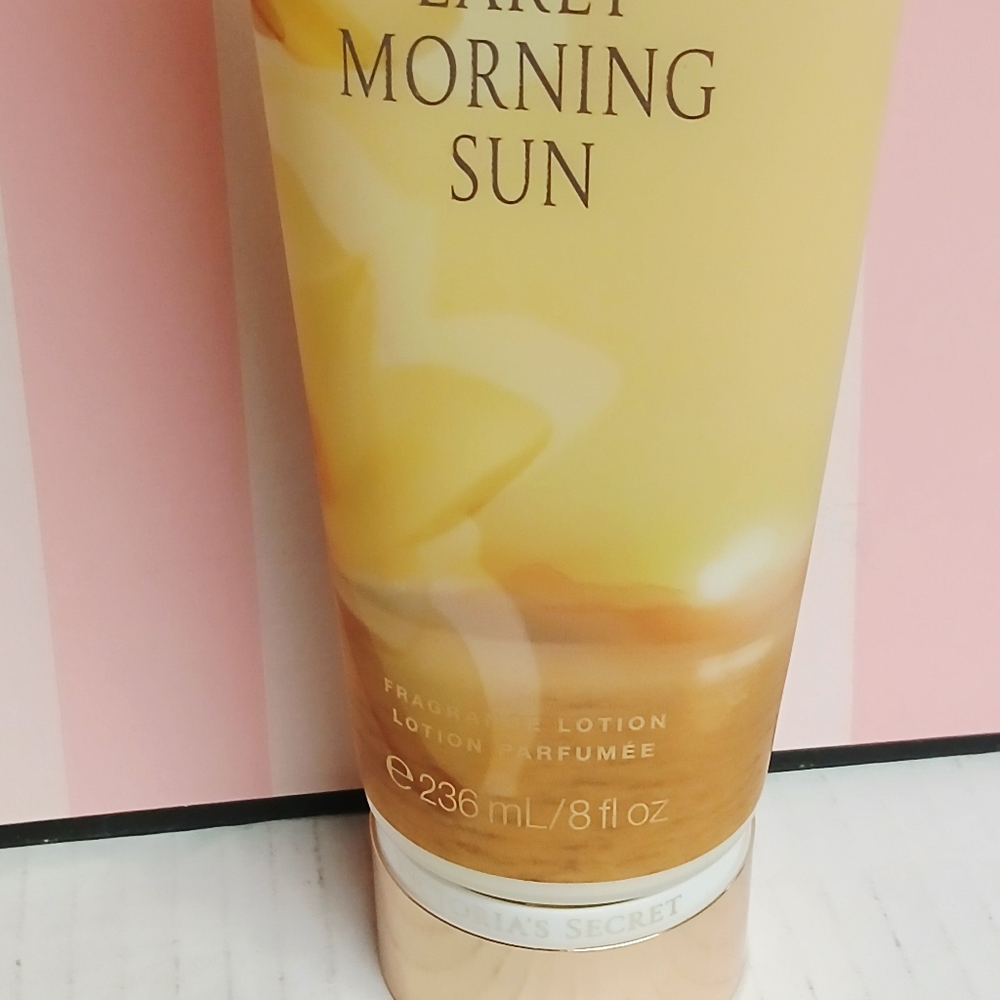 Victoria's Secret Early Morning Sun Fragrance Body Lotion - Picture 3 of 5
